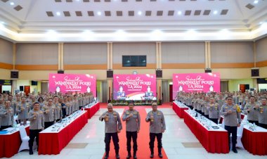 SIDANG-PLENO-DEWAN-PENDIDIKAN-DAN-PELATIHAN-KEPOLISIAN-NEGARA-REPUBLIK-INDONESIA-TAHUN-2024,-MENUJU-TRANSFORMASI-PENDIDIKAN-POLRI-YANG-BERDAYA-SAING-GLOBAL